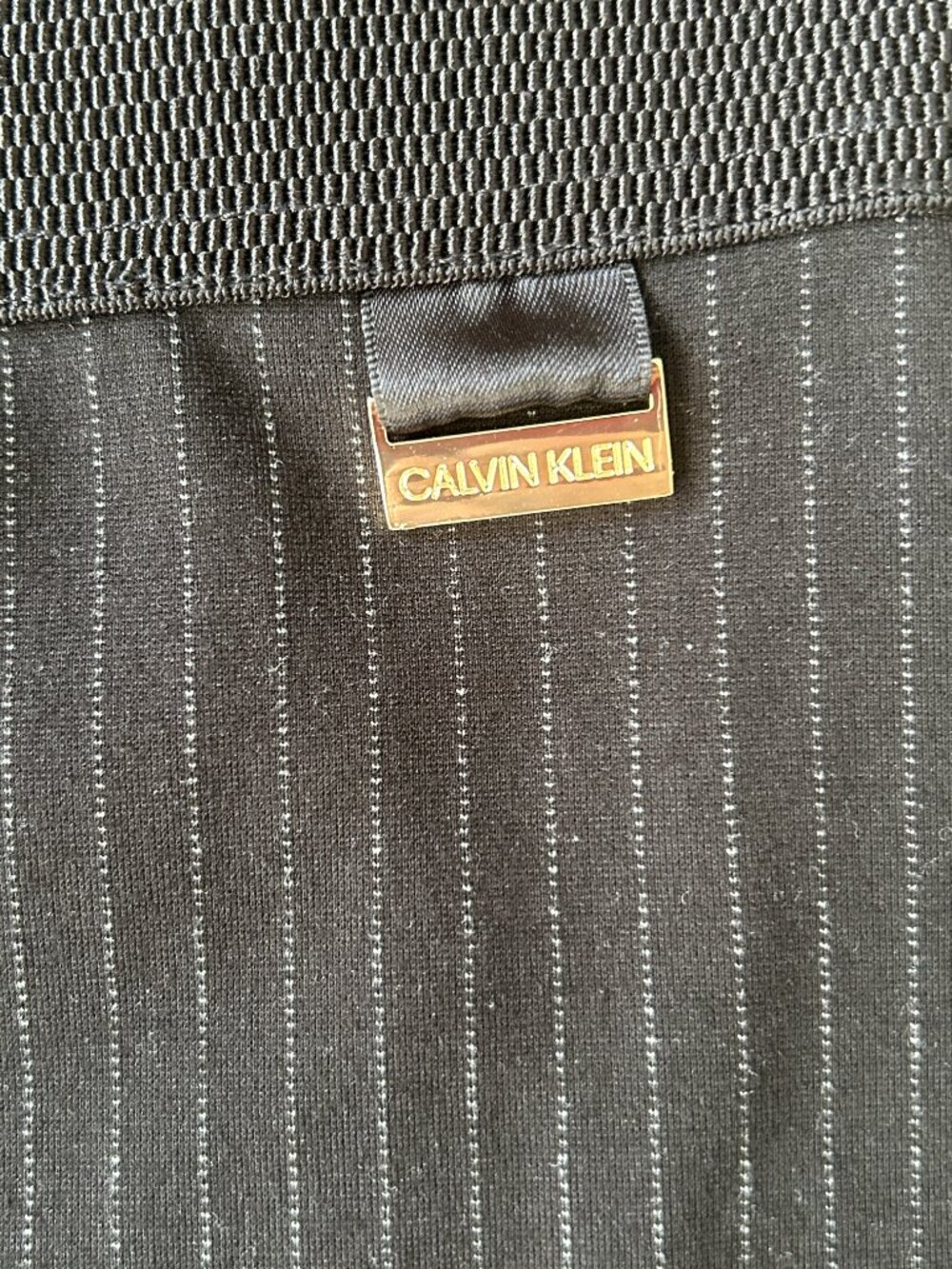 Calvin Klein Women's Pull -On Pinstripe Pants 1X - Picture 5 of 6